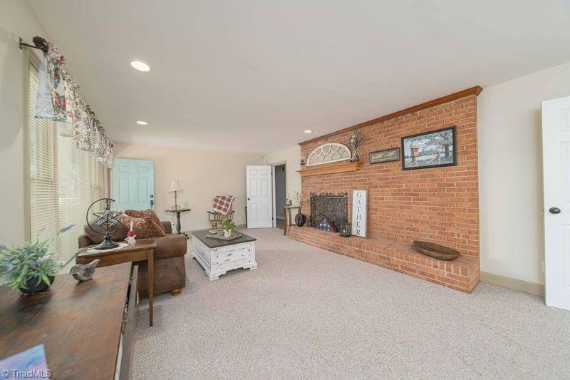 7044 Belews Creek Road, Belews Creek, North Carolina image 4