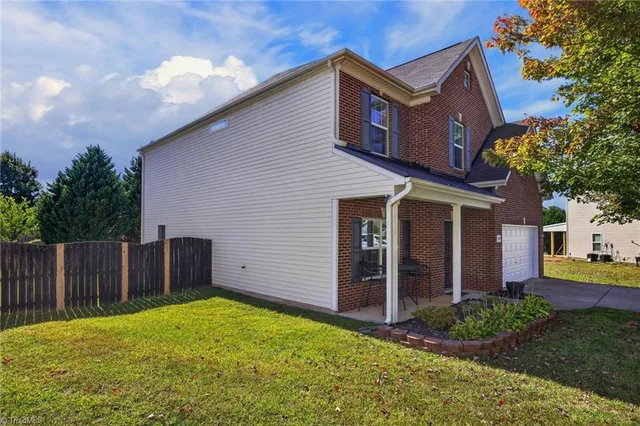 694 Trotters Run Court, photo 3 of 46