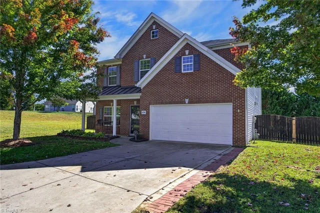 694 Trotters Run Court, photo 2 of 46