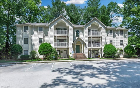 Condo For Sale - 5934 W Friendly Avenue #K<br/> Guilford County, Greensboro, NC 27410
