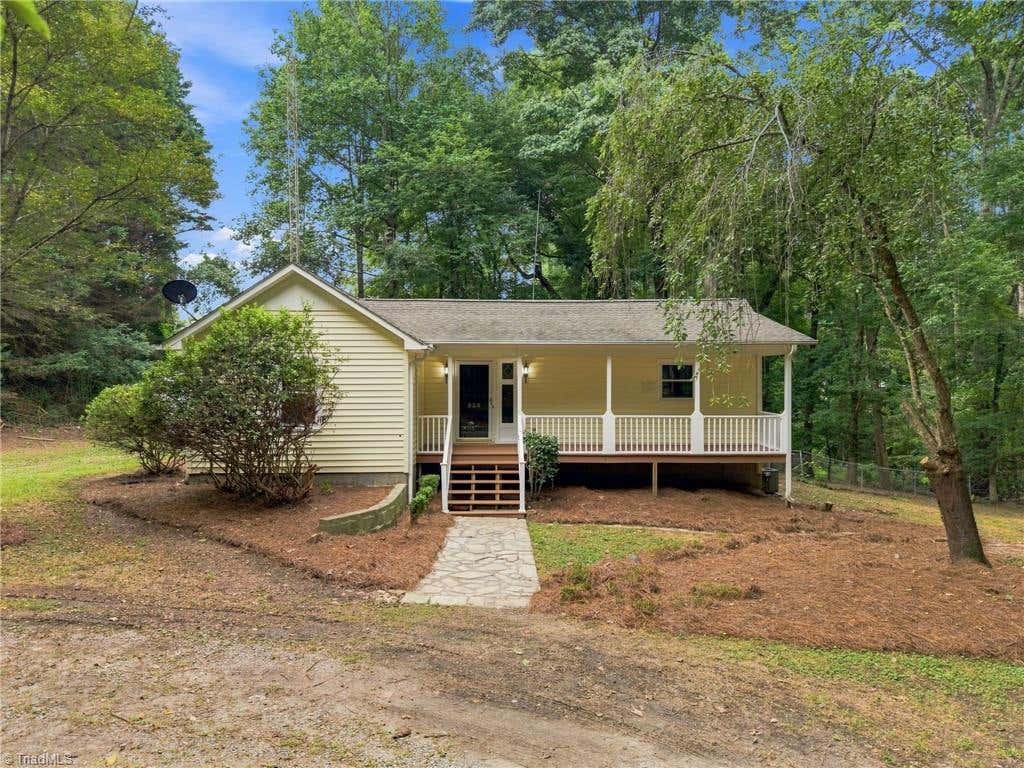 Photo of 528 Wright Road, Kernersville, NC 27284 (MLS # 1229832)