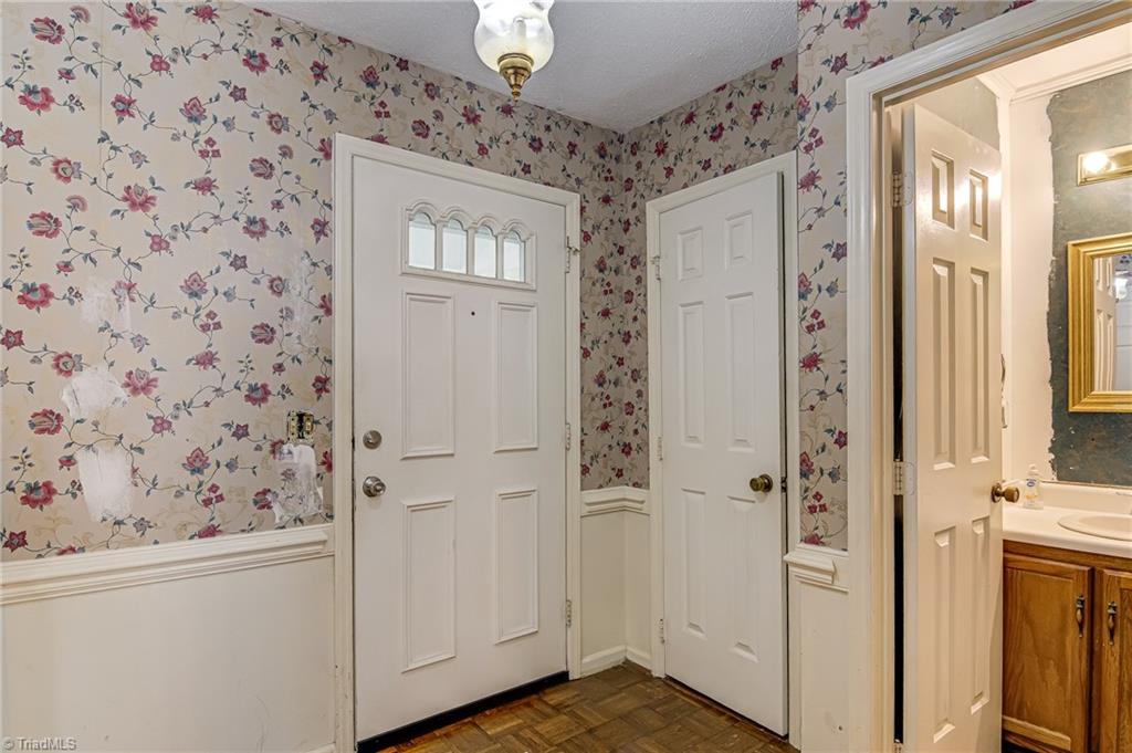 4333 Edith Lane, Greensboro, North Carolina image 14