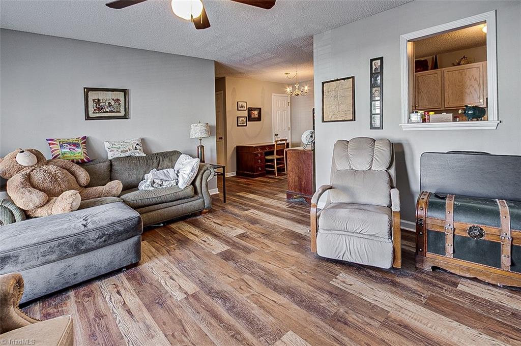 Photo 6 of 22 of 7151 W Friendly Avenue A condo