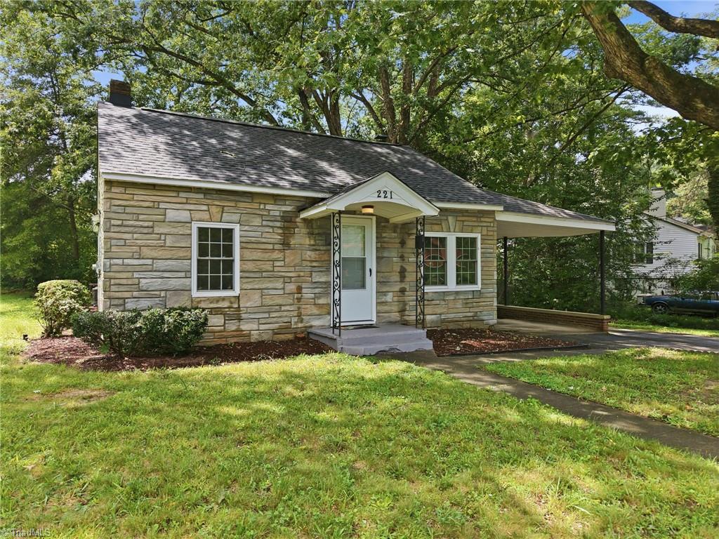 Photo of 221 Zollicoffer Avenue, Henderson, NC 27536 (MLS # 1229199)