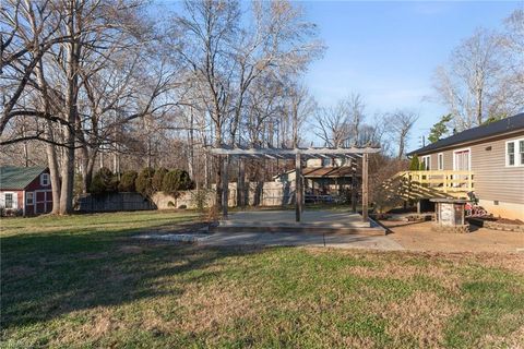 A home in Ramseur