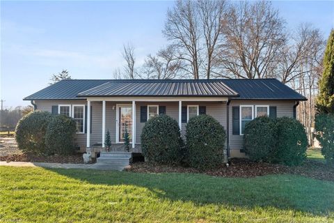 A home in Ramseur