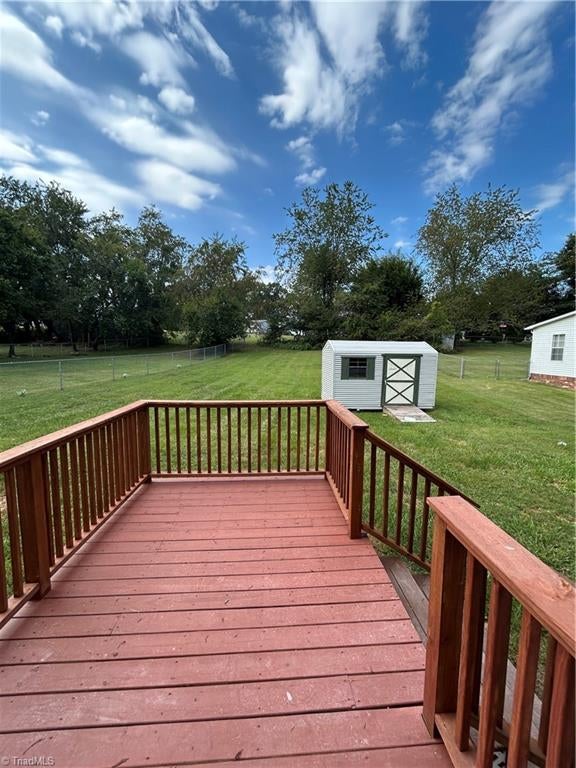 Photo of 525 W Virginia Street, Mount Airy, NC 27030 (MLS # 1235431)
