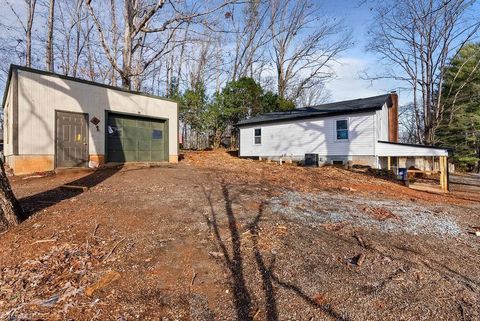 A home in Pfafftown