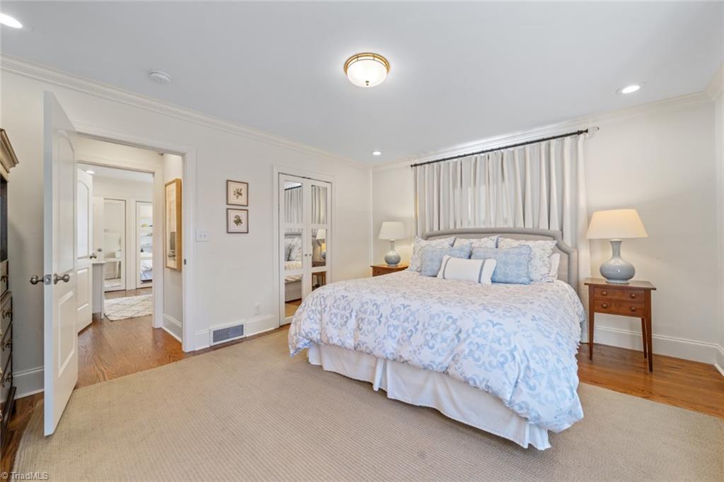 Winston-Salem, North Carolina 27106, United States, 4 Bedrooms Bedrooms, ,4 BathroomsBathrooms,Residential,Pending,89516