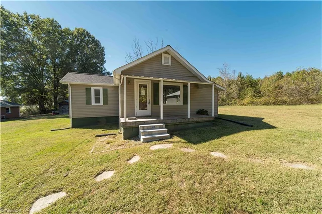 1015 Booth Street, Walnut Cove, NC, 27052