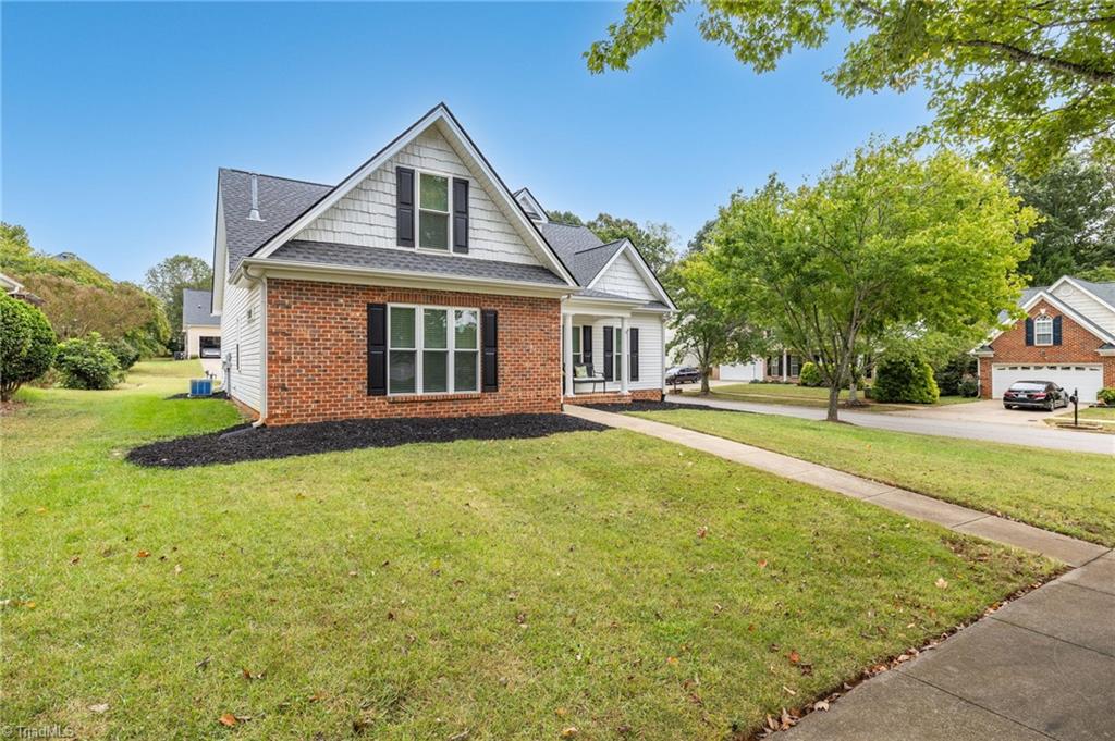 Photo of 5803 Willowdale Drive, Pfafftown, NC 27040 (MLS # 1236701)