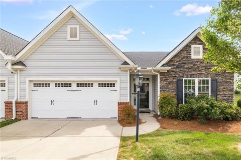 Homes For Sale - 213 Slate Drive<br/> Gibsonville, NC 27249