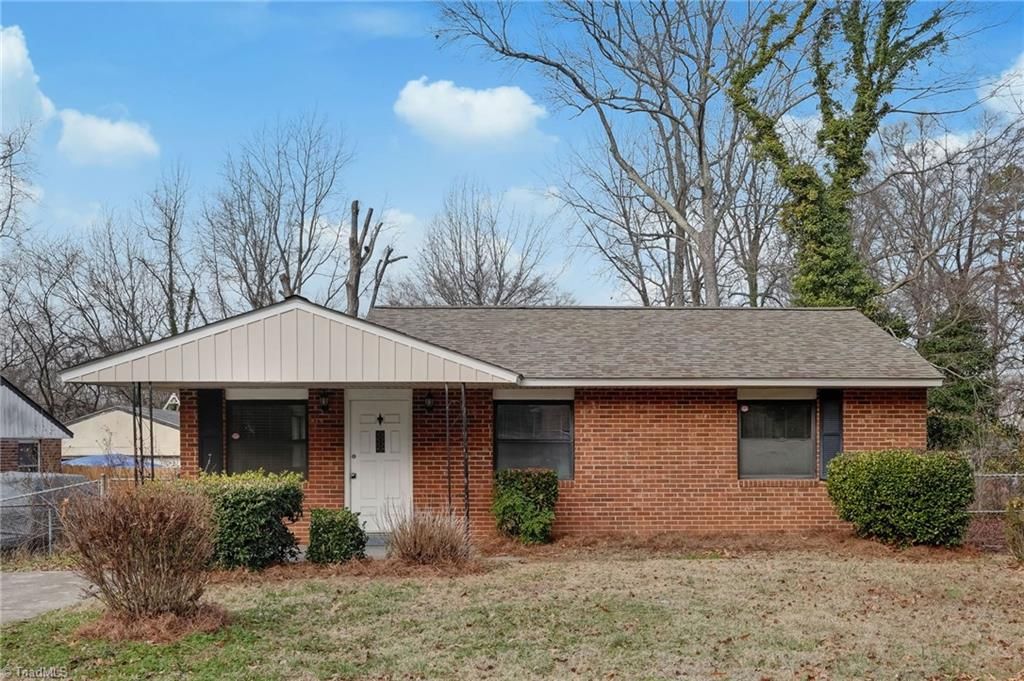 Photo of 2202 Willow Road, Greensboro, NC 27406 (MLS # 1210648)