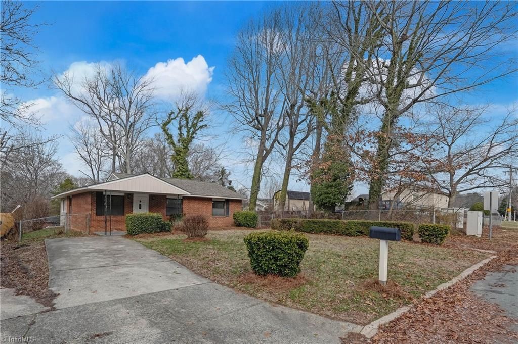 Photo of 2202 Willow Road, Greensboro, NC 27406 (MLS # 1210648)