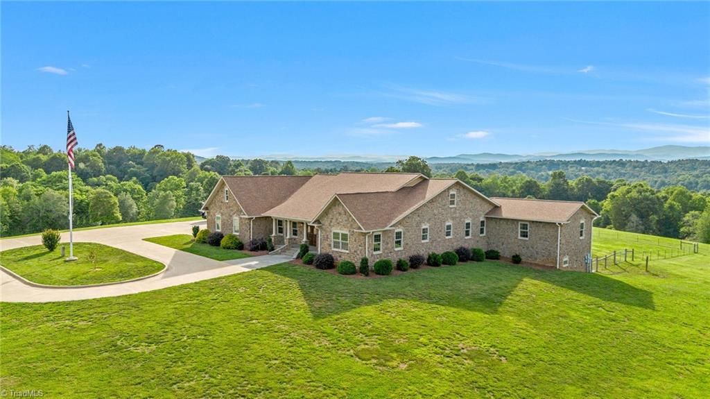 Photo of 2831 Bethany Ford Road, Roaring River, NC 28669 (MLS # 1223404)