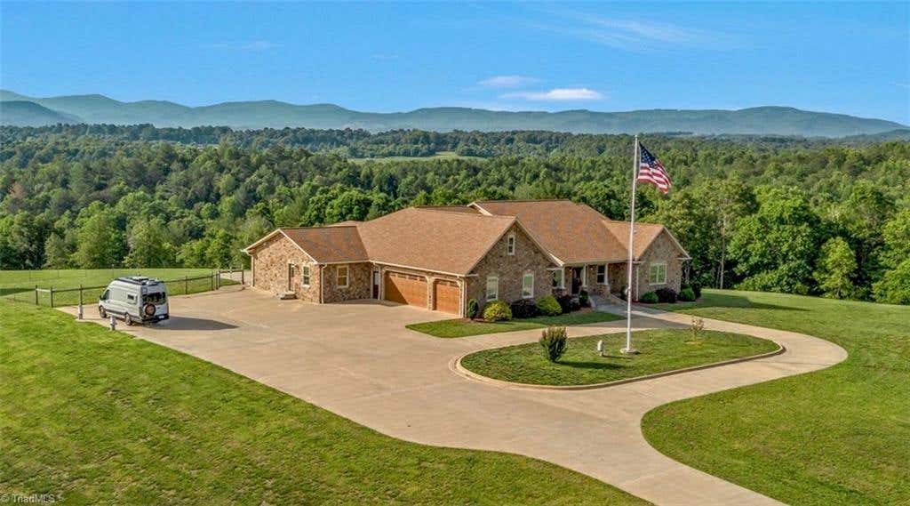 Photo of 2831 Bethany Ford Road, Roaring River, NC 28669 (MLS # 1223404)