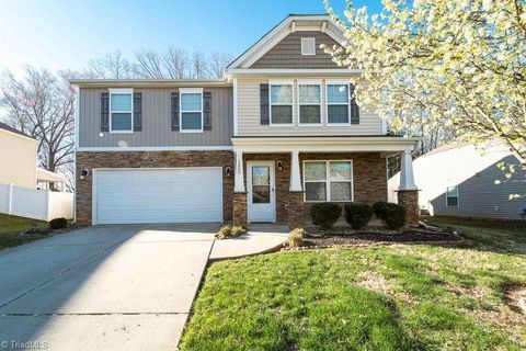 Homes For Sale - 1552 Weatherend Drive<br/> Rural Hall, NC 27045