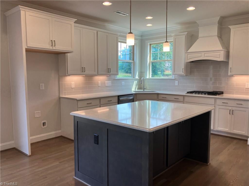 8100 Aspery Court