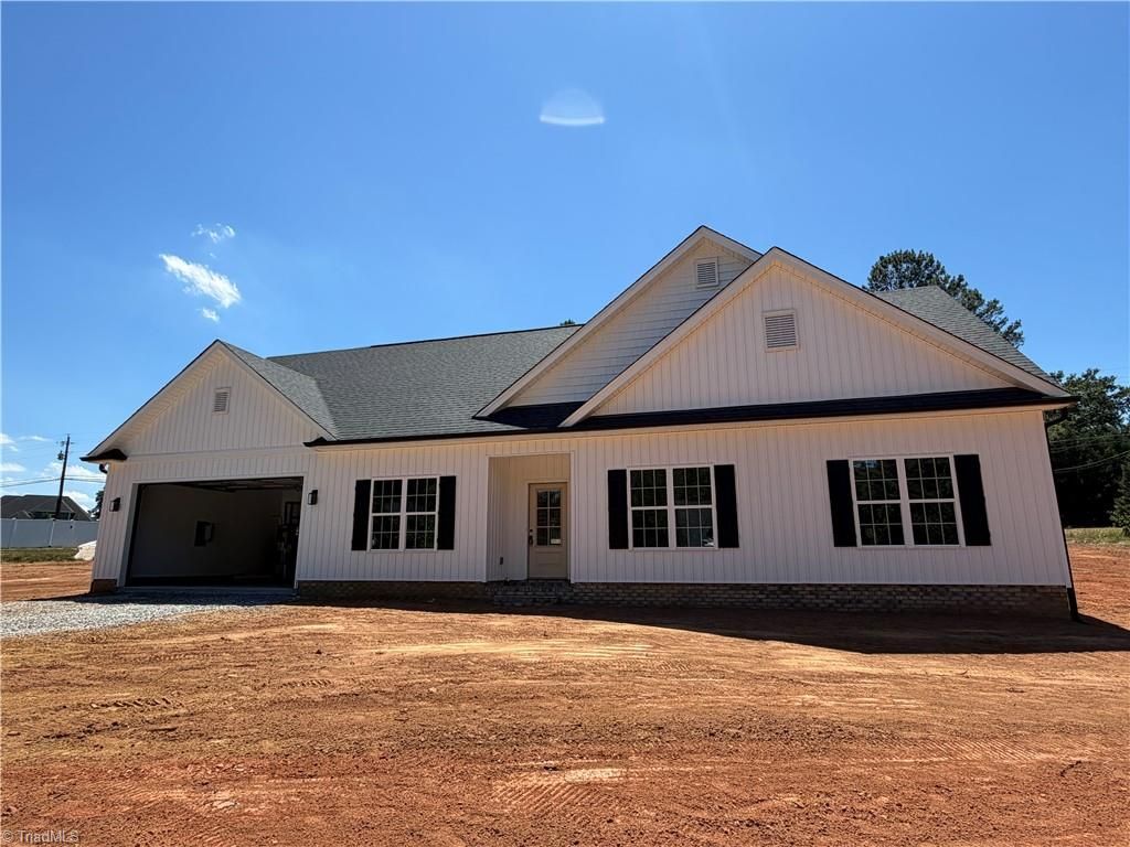 Photo of 116 Comanche Trail, Lexington, NC 27295 (MLS # 1224900)