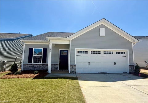 Homes For Sale - 197 Candytuft Court<br/> Lexington, NC 27295