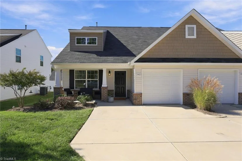 3923 Straw Hat Road, photo 1 of 36