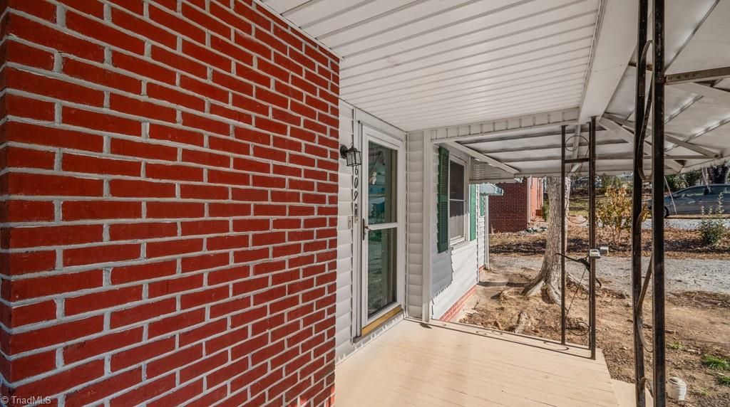 Photo of 609 Martha Place, High Point, NC 27263 (MLS # 1218396)