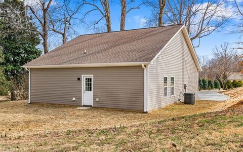 A home in Kernersville