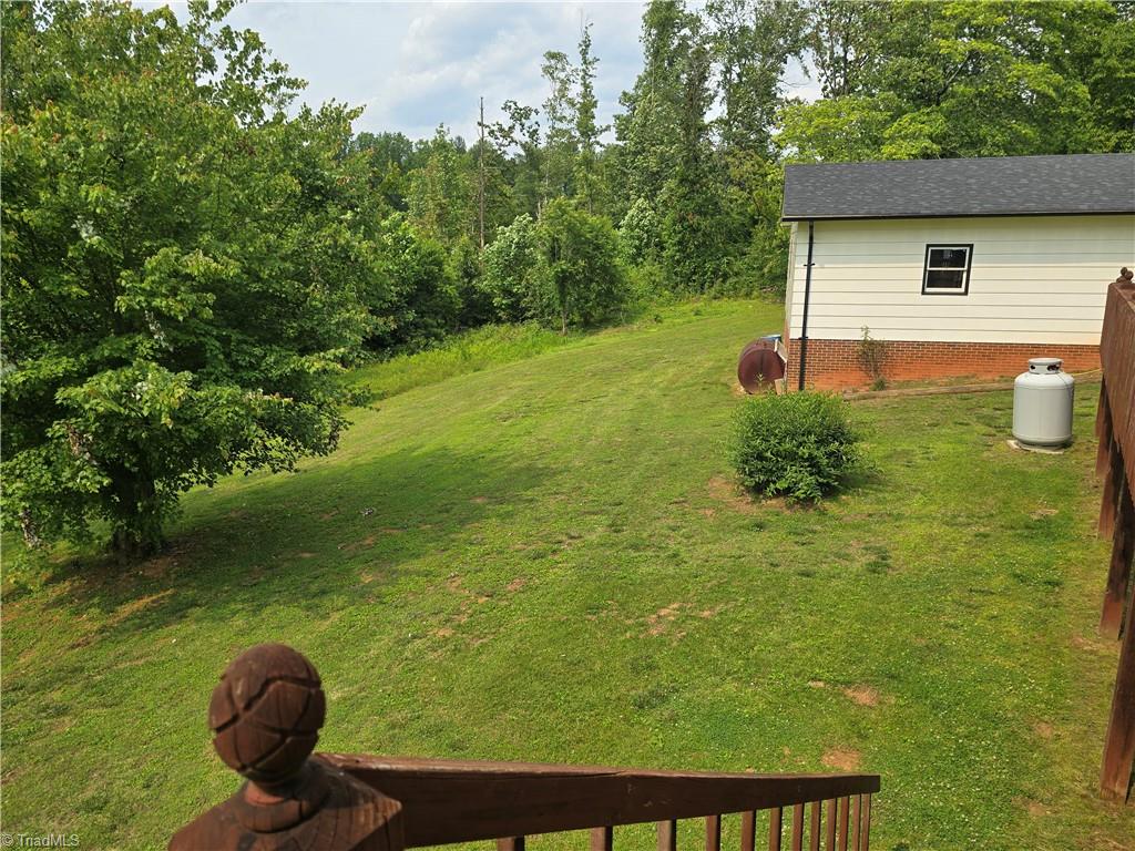 210 Grinton Avenue, Wilkesboro, North Carolina image 34