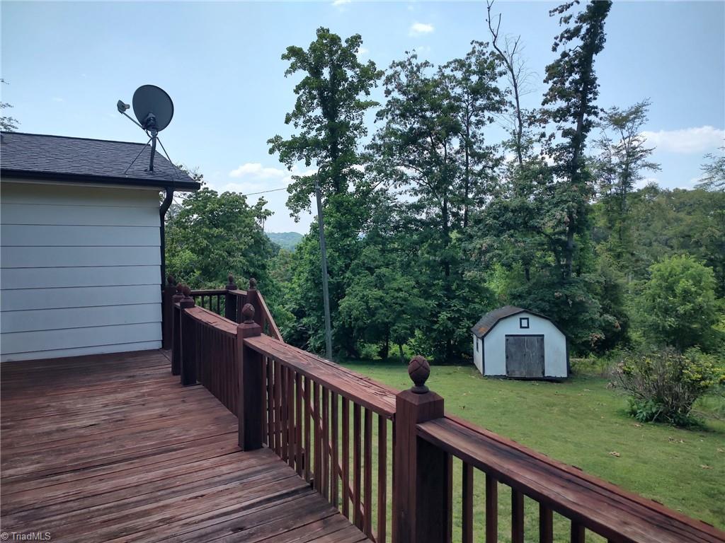 210 Grinton Avenue, Wilkesboro, North Carolina image 30
