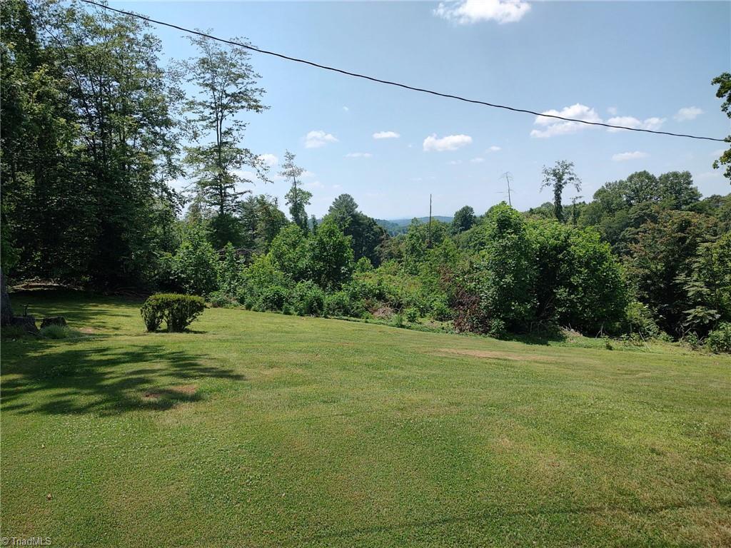 210 Grinton Avenue, Wilkesboro, North Carolina image 33