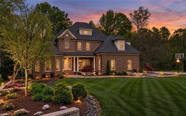 4256 WAYNE RD, GREENSBORO, NC 27407 - Image a56b006789b4a9fc034f1cfbbd6ec67f/2204719749