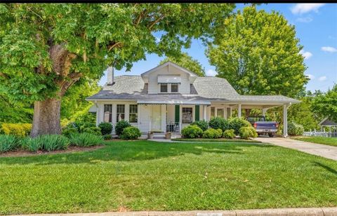 Single Family Residence in Asheboro NC 319 Stowe Avenue.jpg