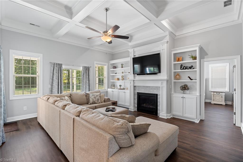 Advance, North Carolina 27006, United States, 4 Bedrooms Bedrooms, ,4 BathroomsBathrooms,Residential,Pending,214821