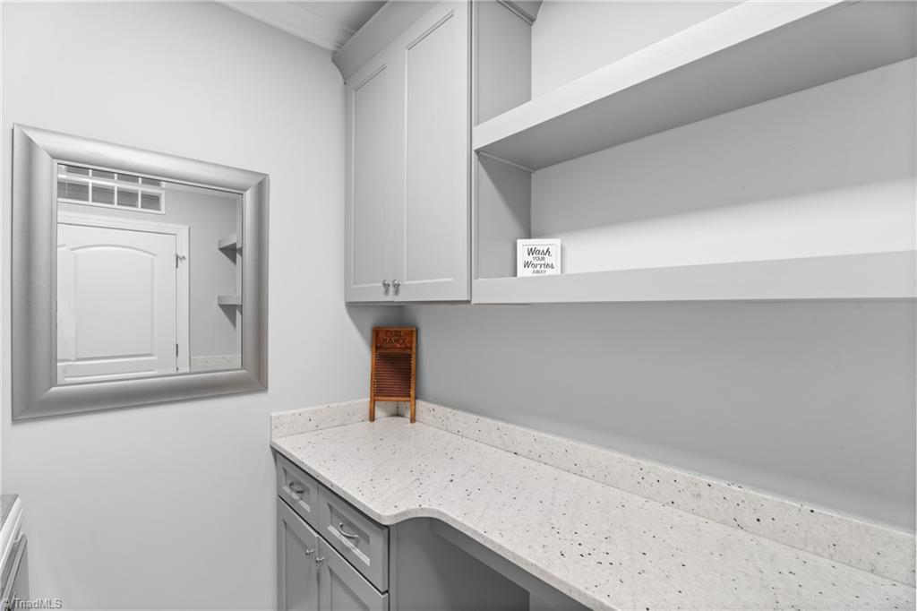 Advance, North Carolina 27006, United States, 4 Bedrooms Bedrooms, ,4 BathroomsBathrooms,Residential,Pending,214821