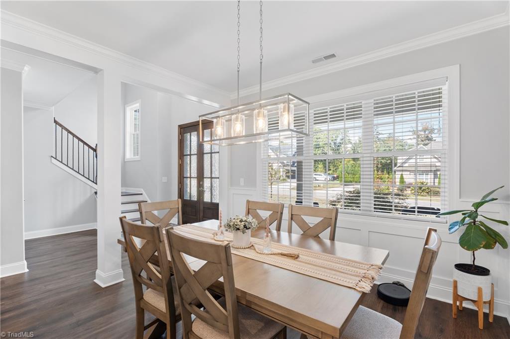 Advance, North Carolina 27006, United States, 4 Bedrooms Bedrooms, ,4 BathroomsBathrooms,Residential,Pending,214821