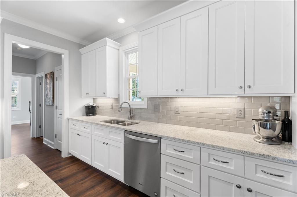 Advance, North Carolina 27006, United States, 4 Bedrooms Bedrooms, ,4 BathroomsBathrooms,Residential,Pending,214821