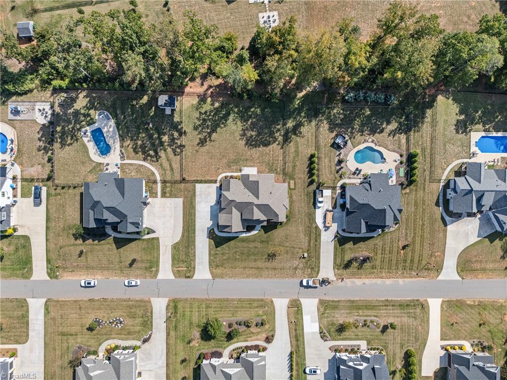 Advance, North Carolina 27006, United States, 4 Bedrooms Bedrooms, ,4 BathroomsBathrooms,Residential,Pending,214821