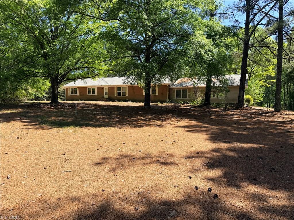 Photo of 2727 Kivett Drive, Greensboro, NC 27407 (MLS # 1224761)