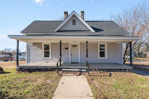 212 Laura Wall Boulevard Winston-Salem NC 27101