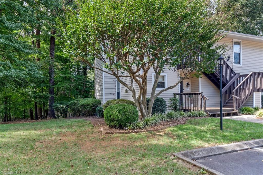 Photo of 178 Driftwood Lane, Winston-Salem, NC 27104 (MLS # 1237516)