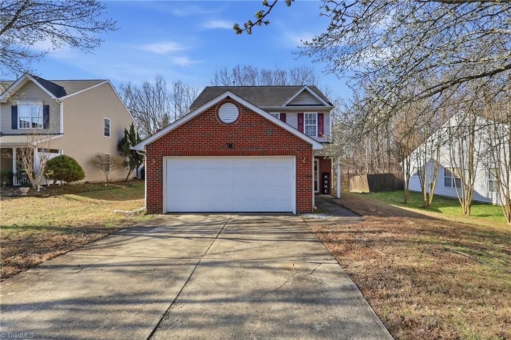 Photo of 4324 Creekdale Drive, Greensboro, NC 27406 (MLS # 1211505)