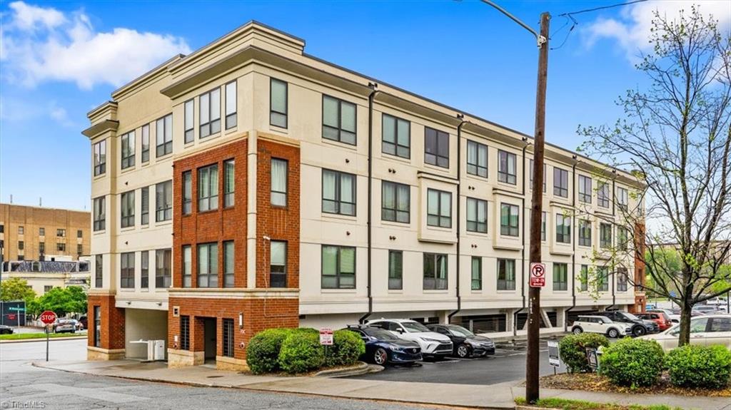 411 W Washington Street #309, Greensboro, North Carolina image 2