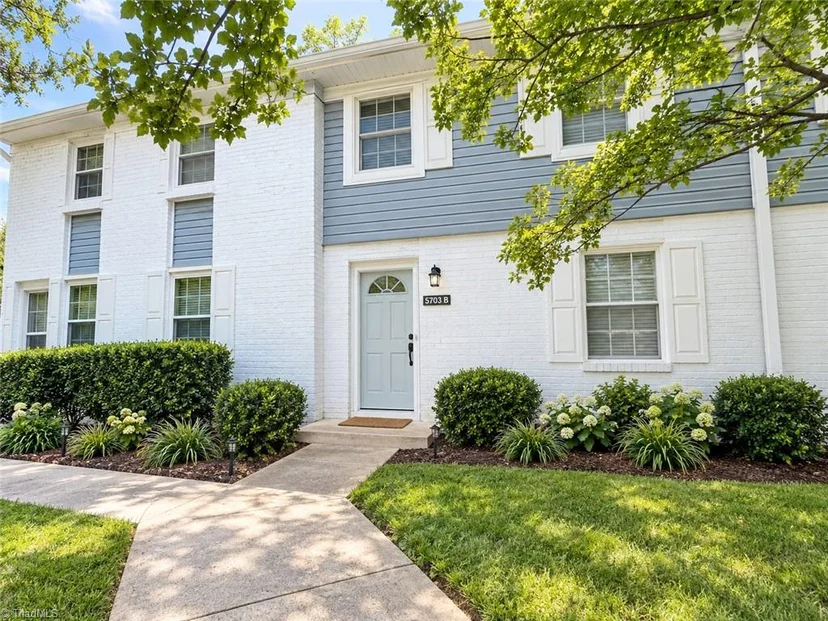 5703 Bramblegate Road Unit B, photo 1 of 20