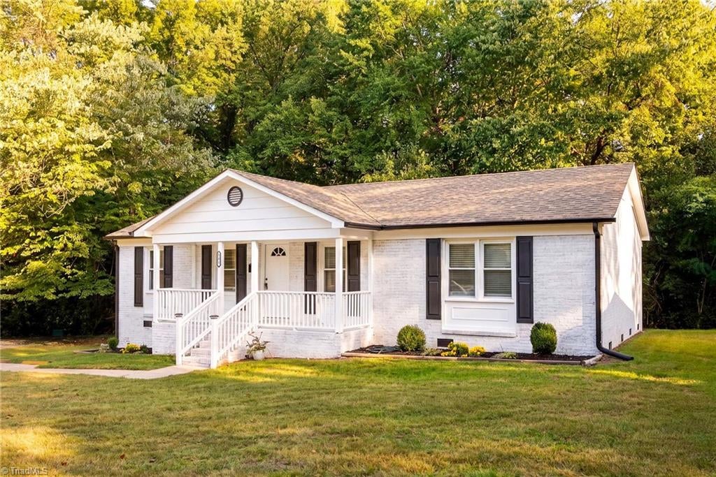 Photo of 231 Pine Tree Road, Winston-Salem, NC 27105 (MLS # 1236131)