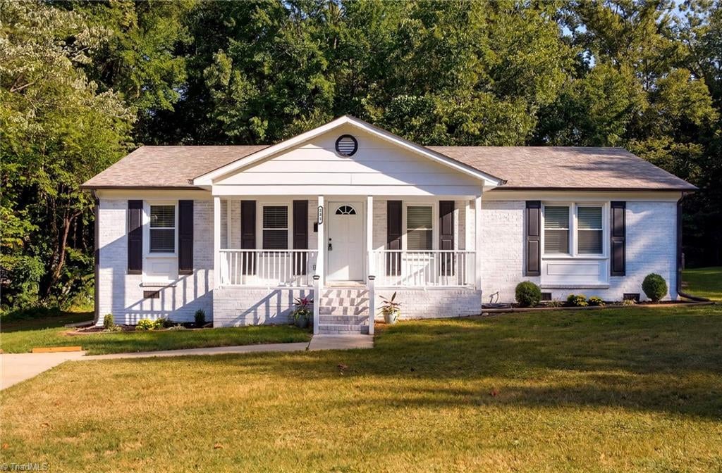 Photo of 231 Pine Tree Road, Winston-Salem, NC 27105 (MLS # 1236131)
