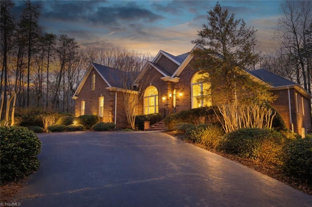 Photo of 1515 Timber Creek Lane, Kernersville, NC 27284 (MLS # 1212932)