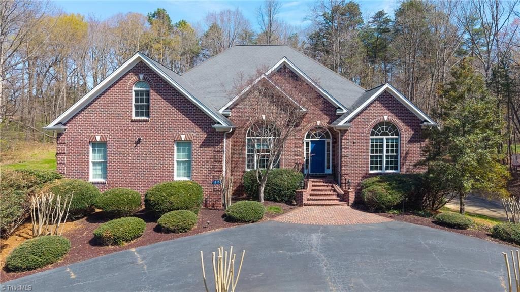 Photo of 1515 Timber Creek Lane, Kernersville, NC 27284 (MLS # 1212932)