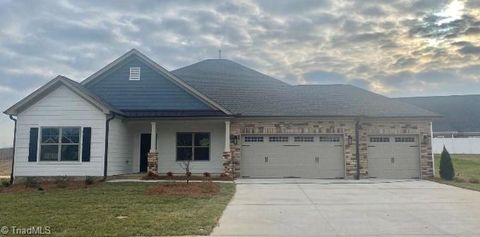 Homes For Sale - 203 Royal Pines Drive<br/> Trinity, NC 27370