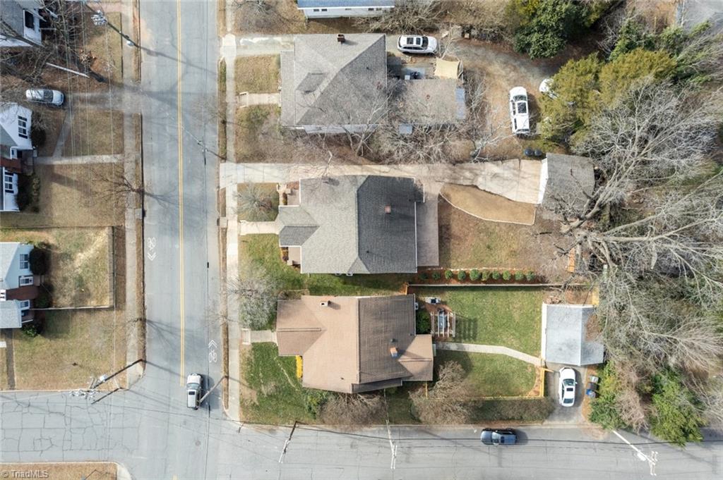 Winston-Salem, North Carolina 27103, United States, 3 Bedrooms Bedrooms, ,2 BathroomsBathrooms,Residential,Pending,12702