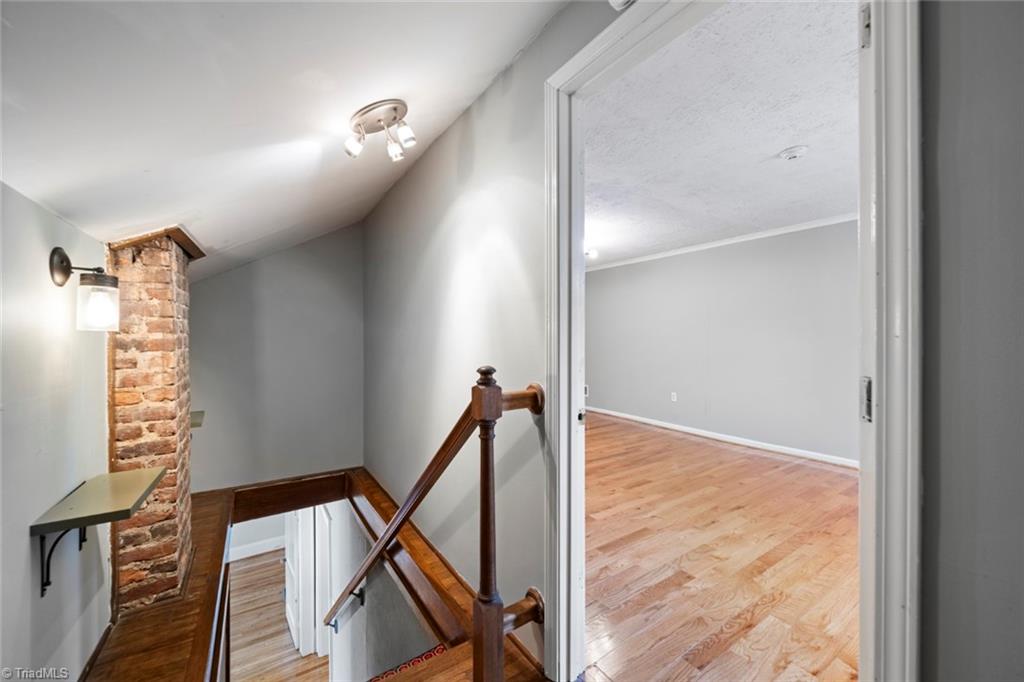 Winston-Salem, North Carolina 27103, United States, 3 Bedrooms Bedrooms, ,2 BathroomsBathrooms,Residential,Pending,12702